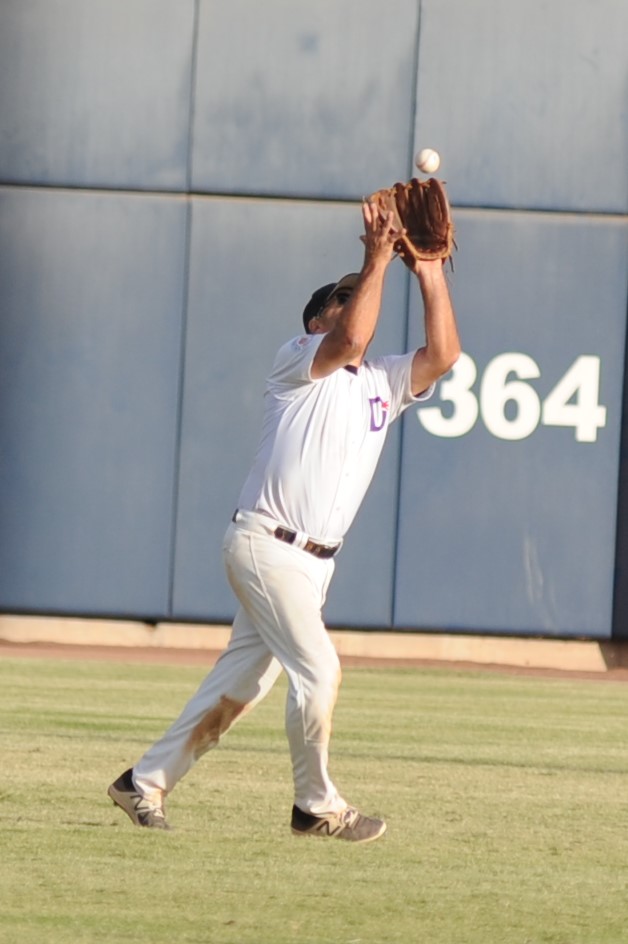 Dragons_2017-10-31 (728).jpg - (c)2010 DeVetter